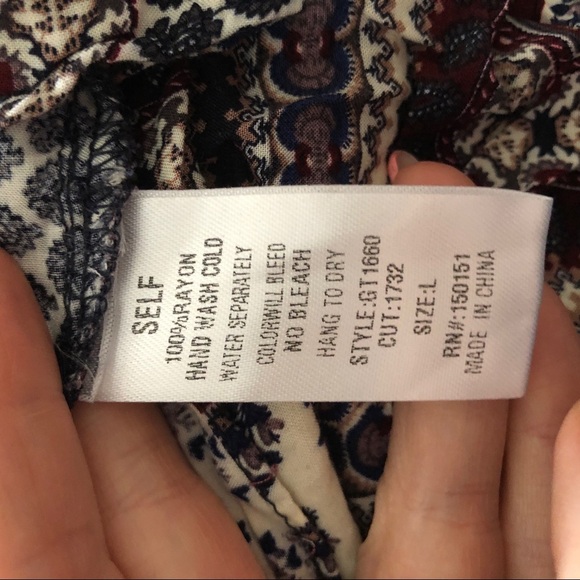 Ganji LA off shoulder elastic ruched neckline navy and burgundy top size L - Picture 7 of 8